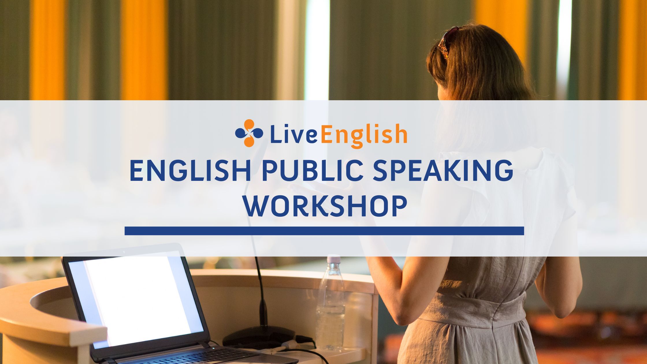 Profesional practicando una presentación en inglés en línea con un profesor de Live English